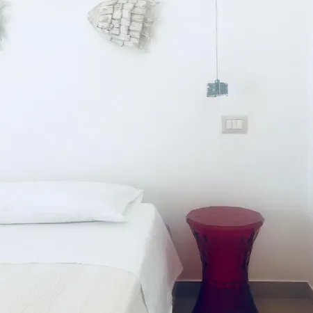 Dimora Bianca Feriehus Cefalù